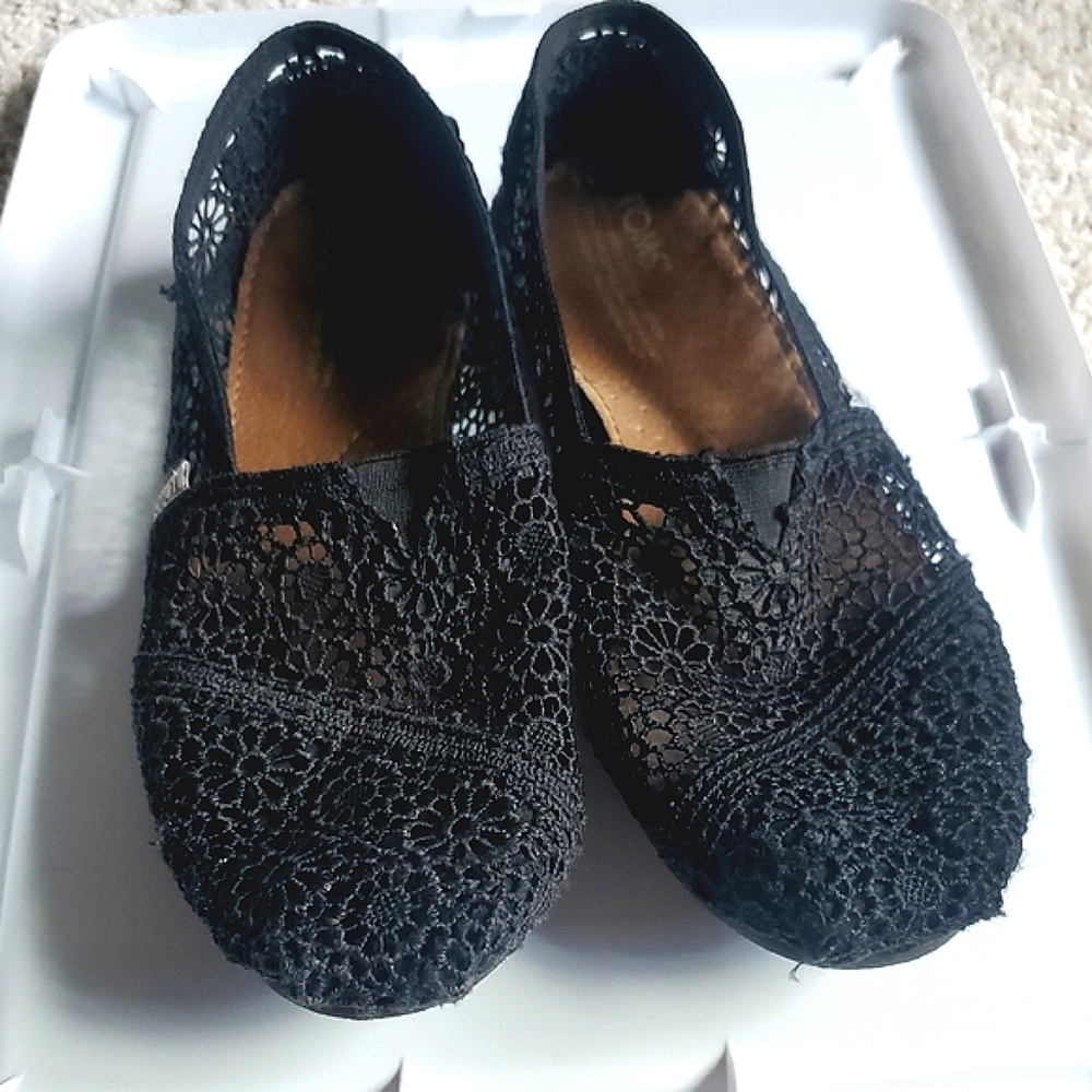 Toms Black Lace Women's Flats